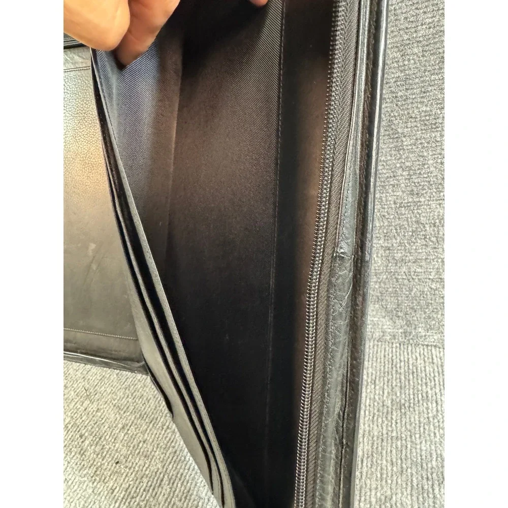 Osgood Marley Black Leather Zip Around Portfolio Organizer Business Folder